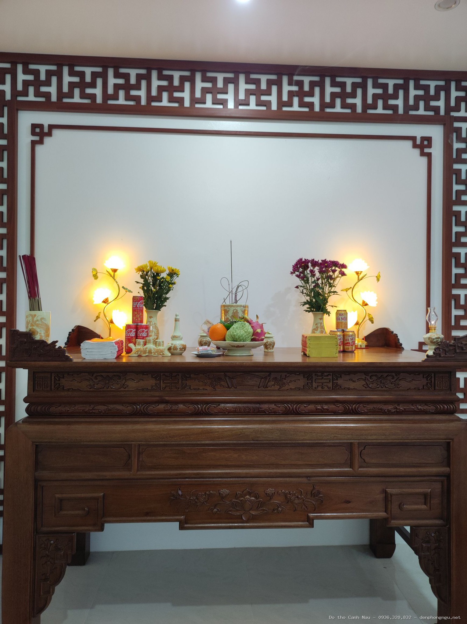 Bàn thờ cặp chạm trơn gỗ gõ đỏ - Bàn Thờ Chung Cư